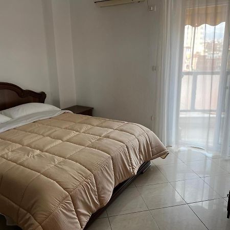 City Central Apartment 2 Tirana Eksteriør billede