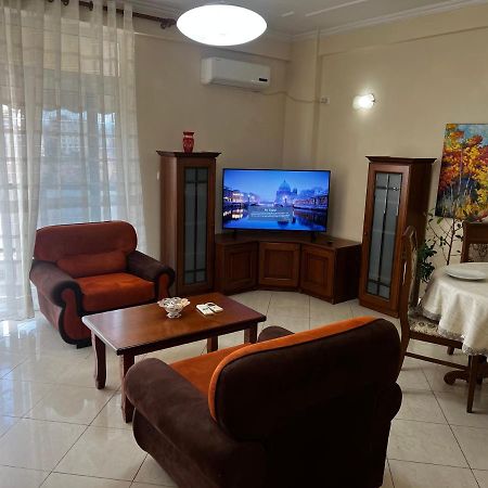 City Central Apartment 2 Tirana Eksteriør billede