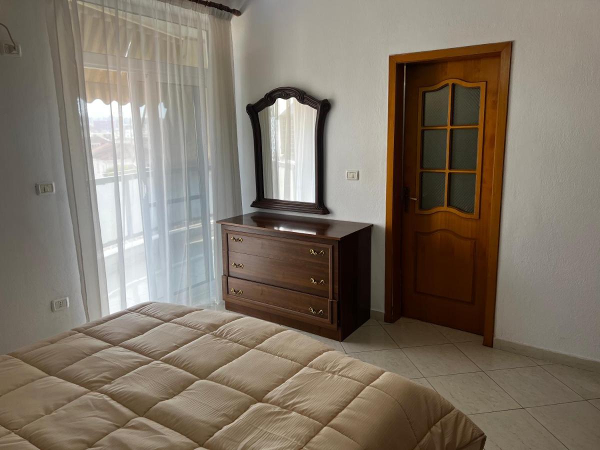 City Central Apartment 2 Tirana Eksteriør billede