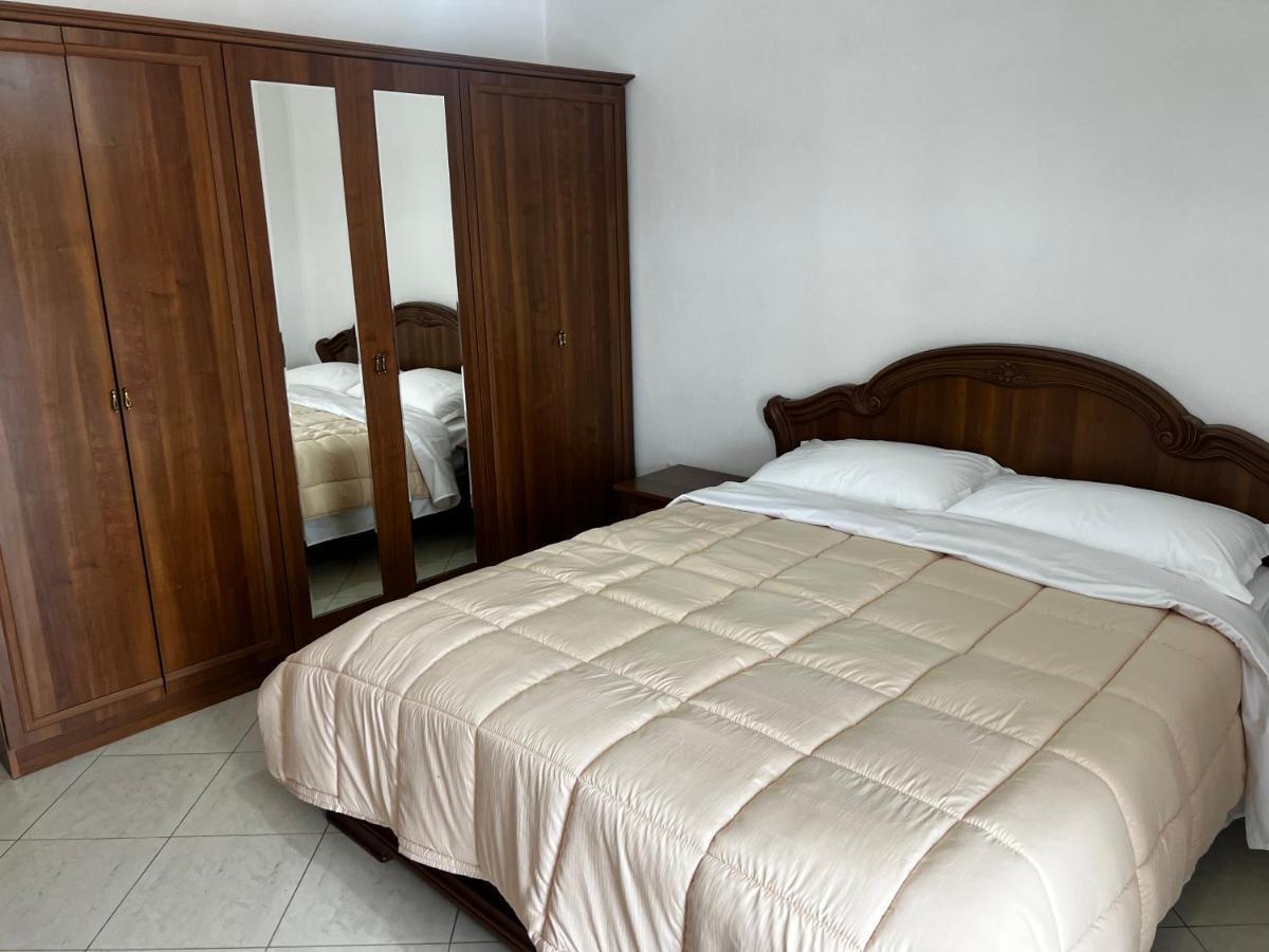 City Central Apartment 2 Tirana Eksteriør billede